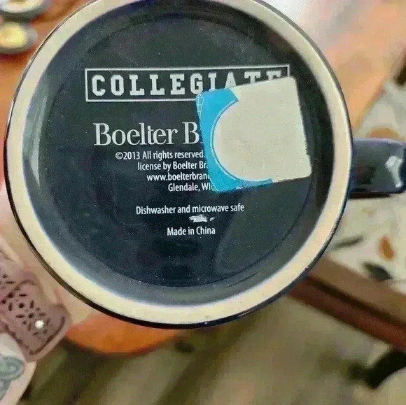 Boelter Brands West Virginia collegiate mug. Navy Blue & yellow - Picture 4 of 6